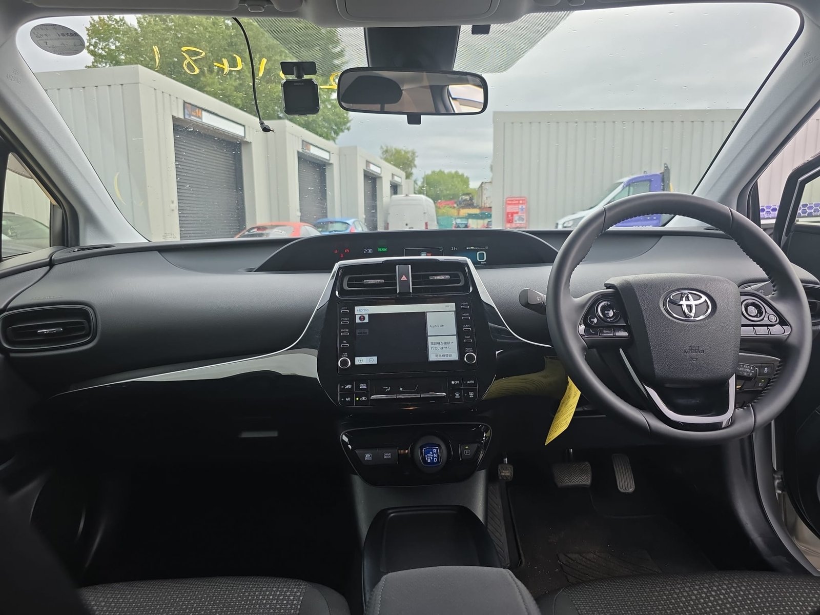 TOYOTA PRIUS - Image 9