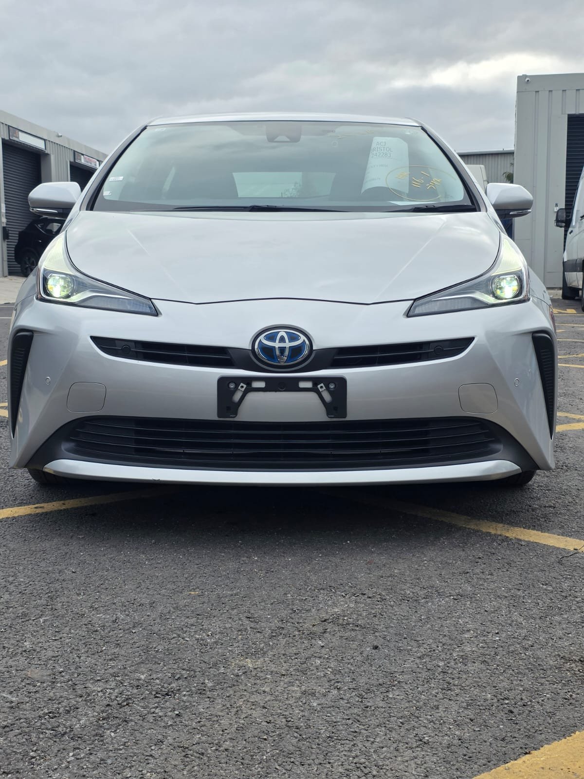 TOYOTA PRIUS