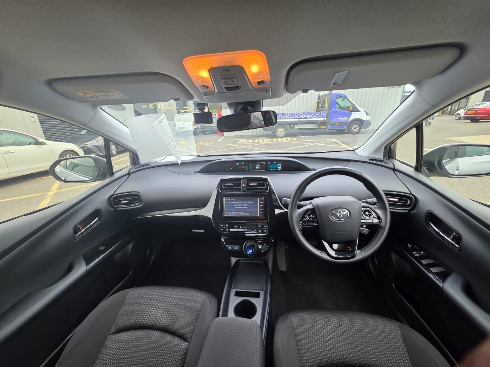 TOYOTA PRIUS - Image 10