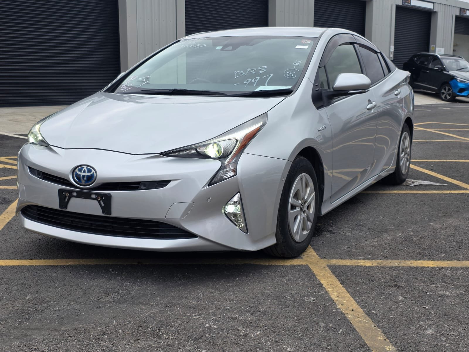 TOYOTA PRIUS - Image 2