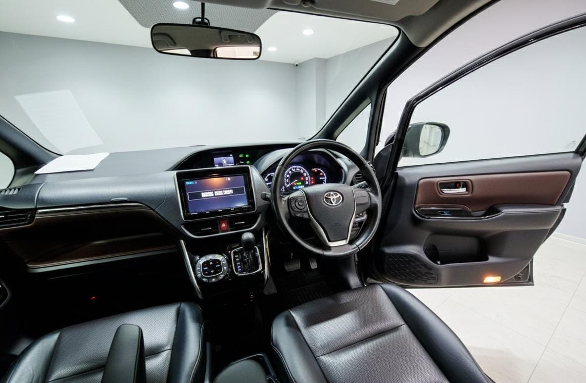 TOYOTA ESQUIRE - Image 5