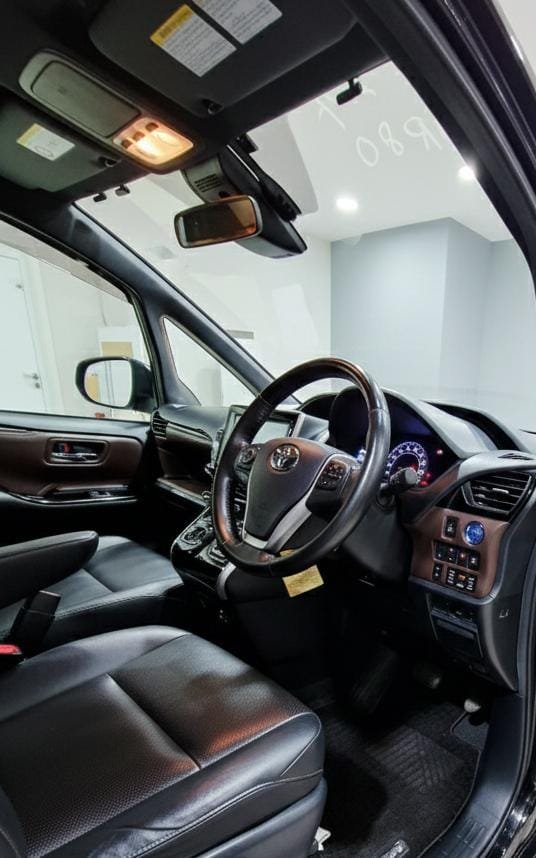 TOYOTA ESQUIRE - Image 6