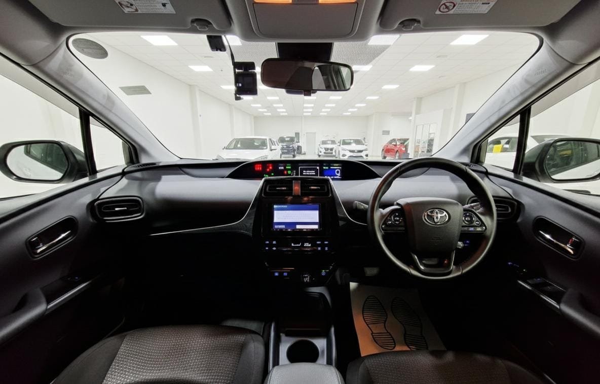 TOYOTA PRIUS - Image 6
