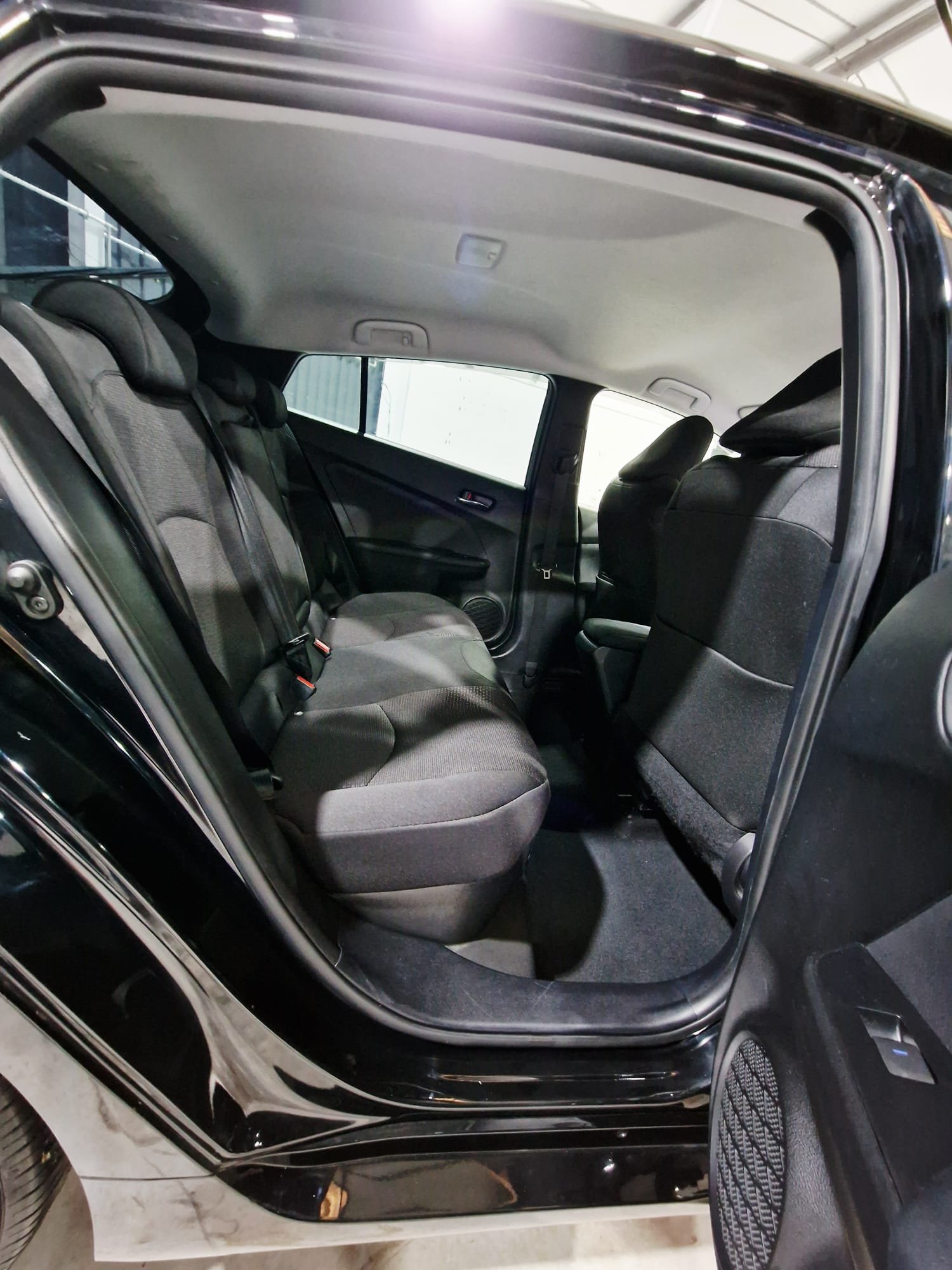 TOYOTA PRIUS - Image 7