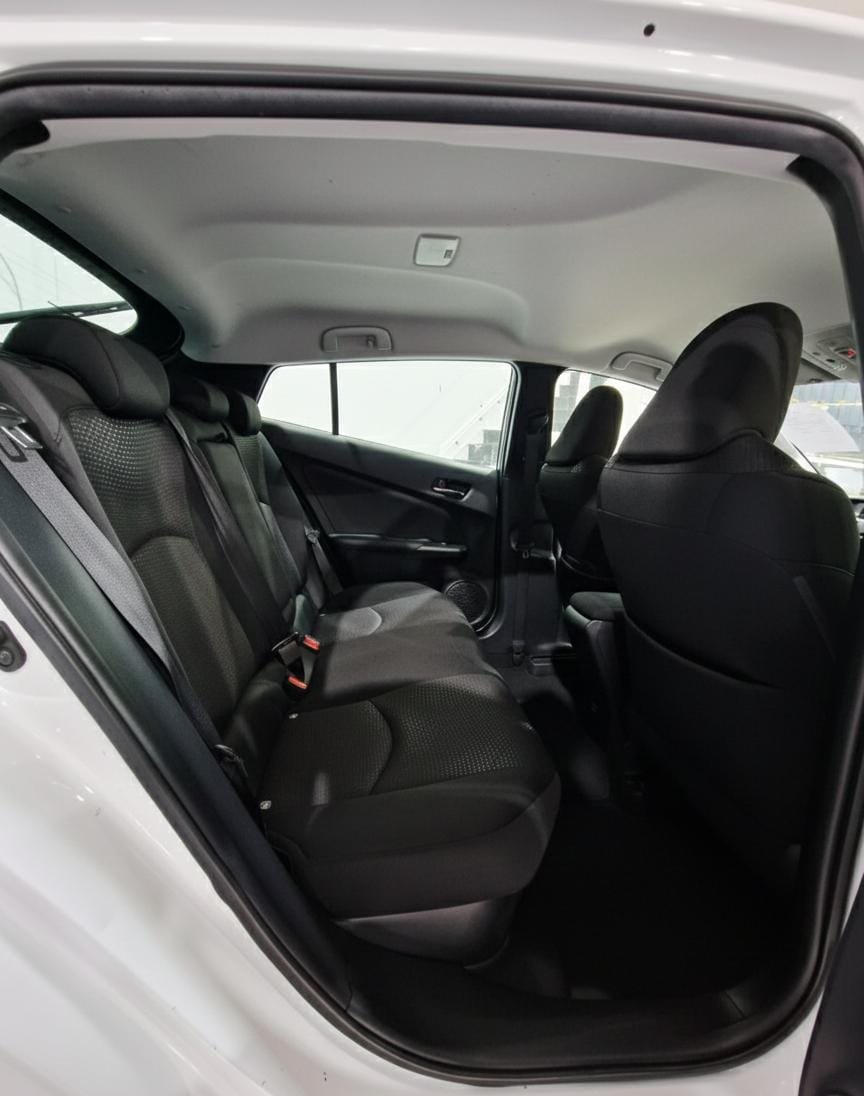 TOYOTA PRIUS - Image 7