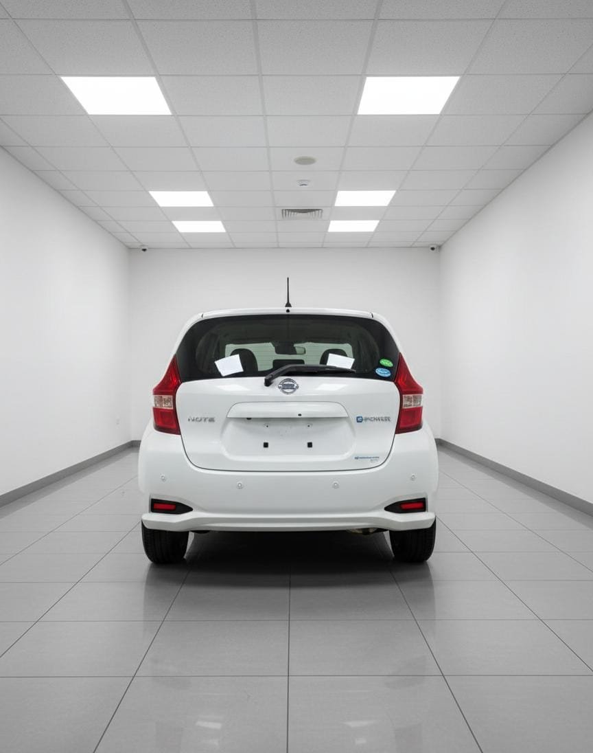 NISSAN NOTE HYBRID - Image 4