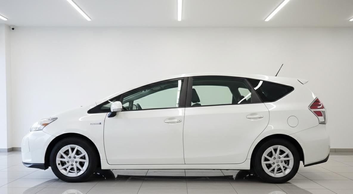 TOYOTA PRIUS PLUS - Image 2