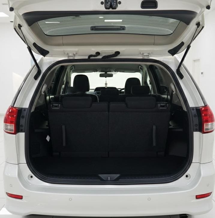 TOYOTA PRIUS PLUS - Image 5