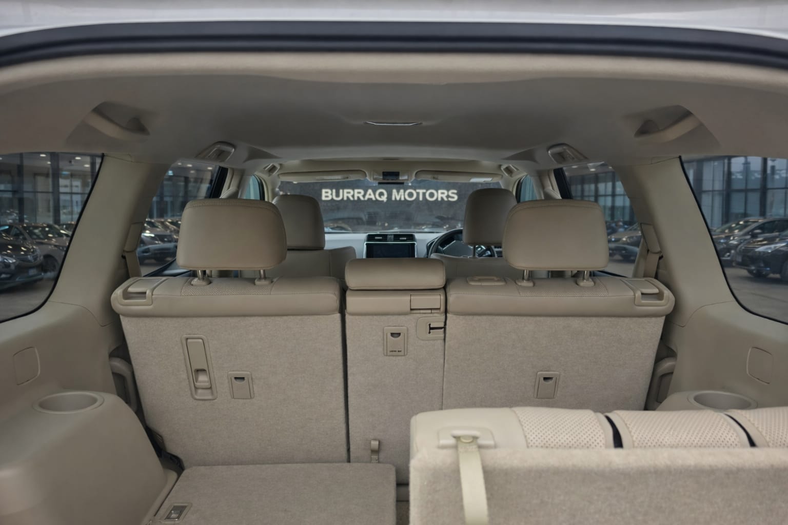 TOYOTA LAND CRUISER PRADO TXL - Image 8