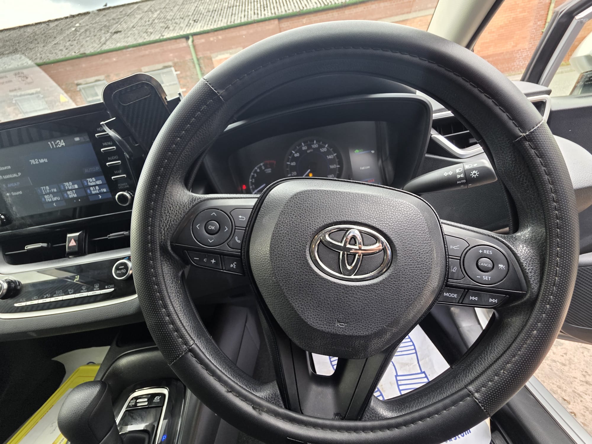 Toyota  Corolla - Image 5