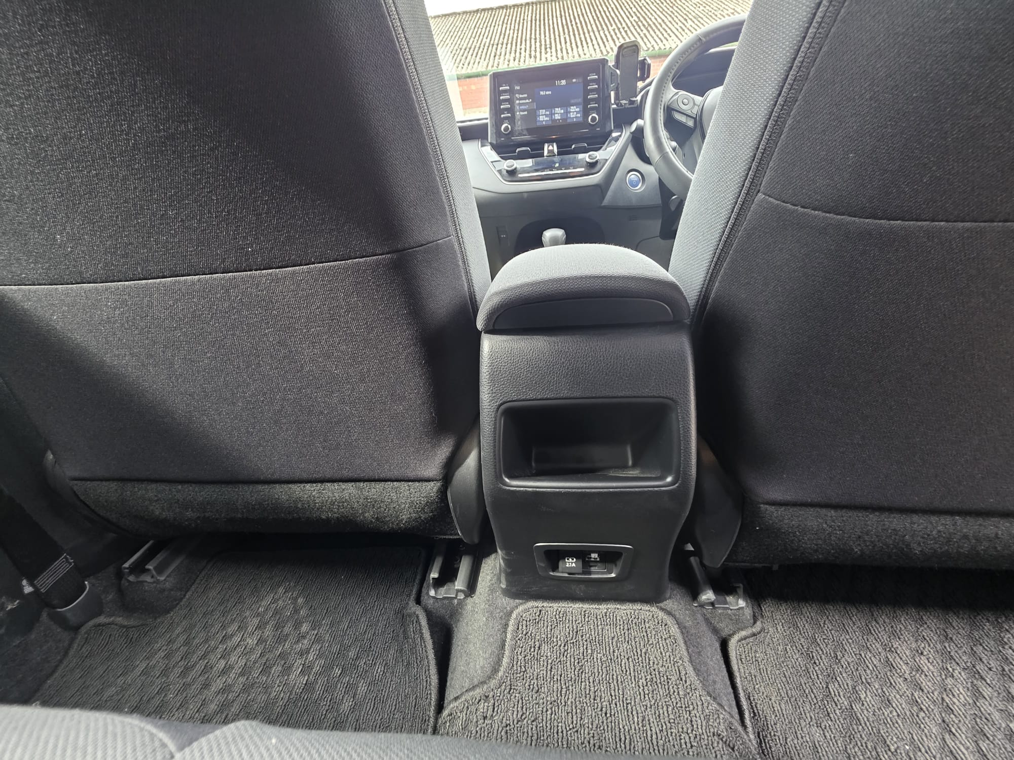 Toyota  Corolla - Image 9
