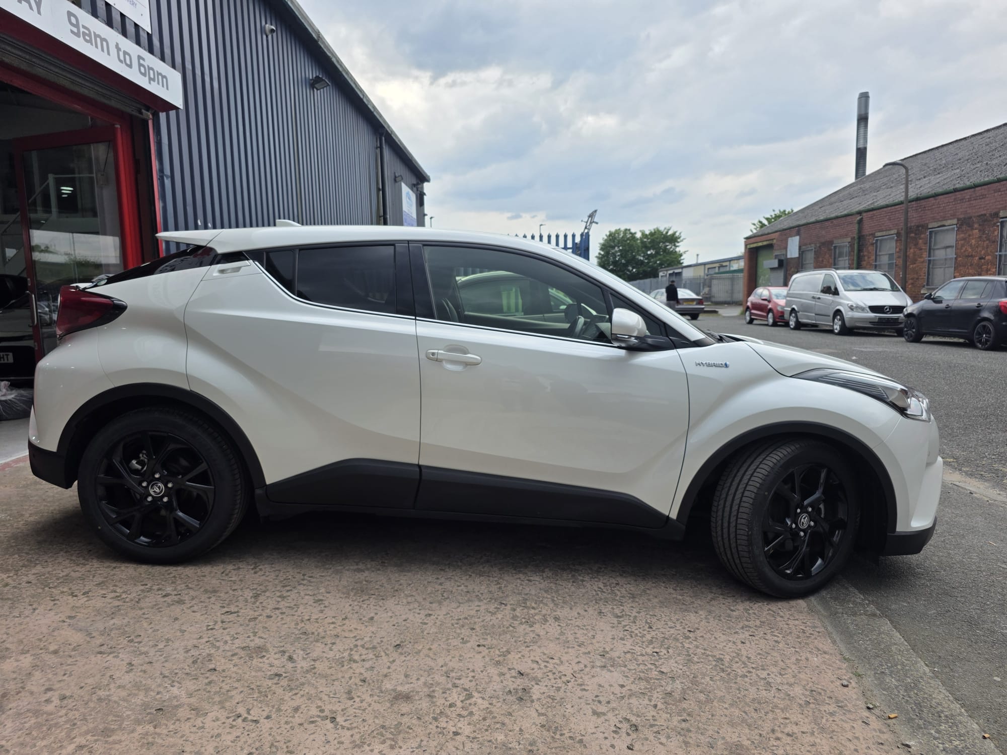 Toyota  C-HR - Image 5