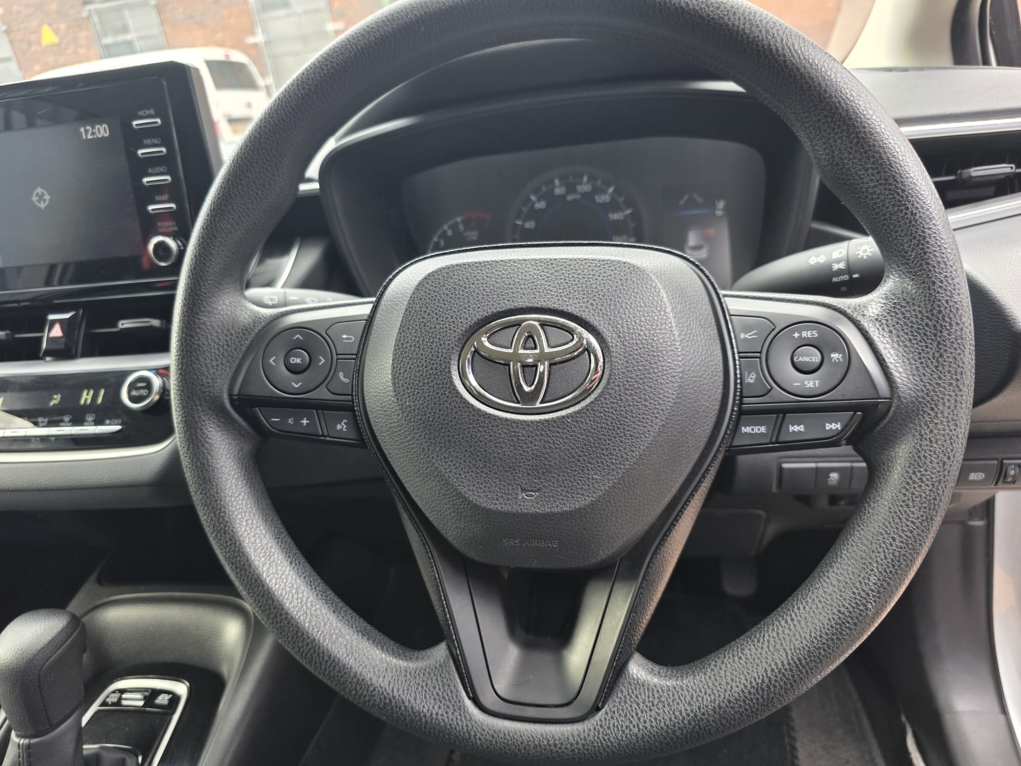 Toyota  Corolla - Image 3