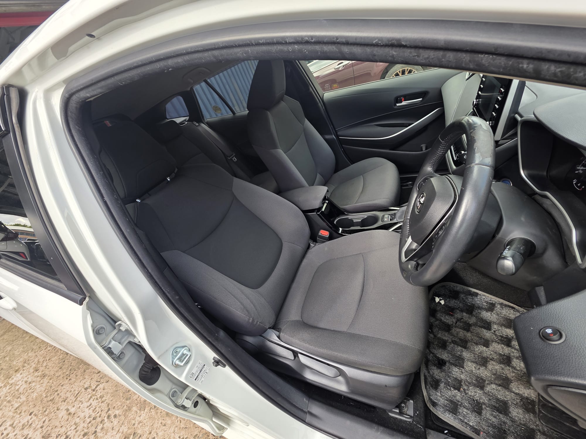 Toyota  Corolla - Image 7