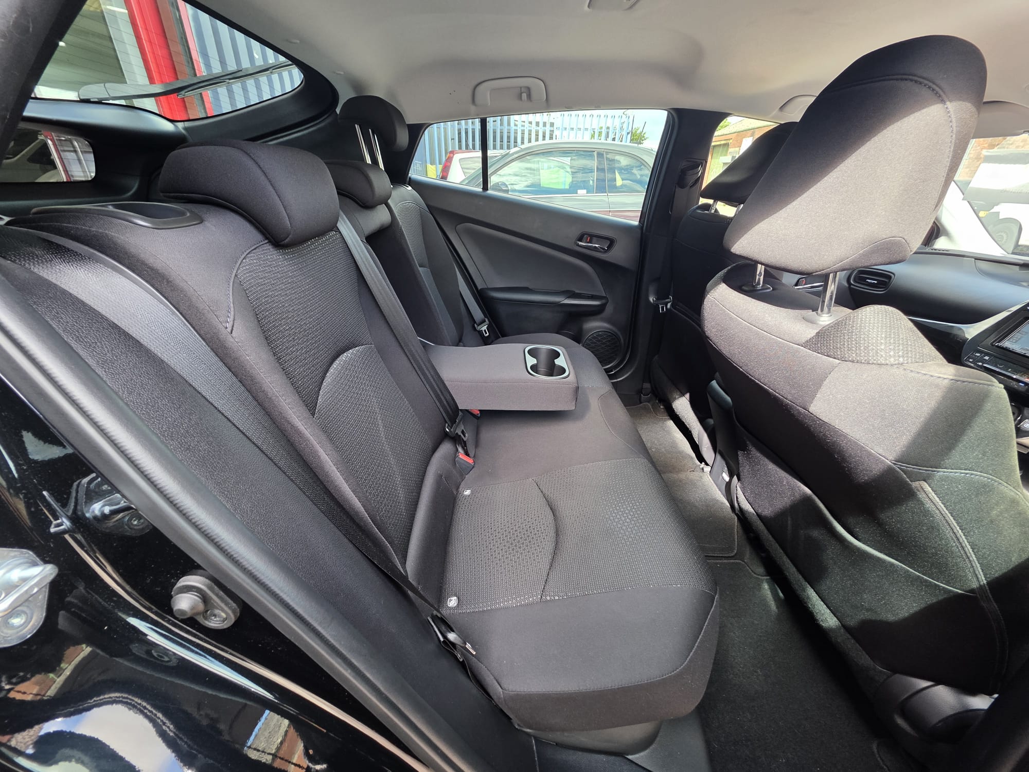 Toyota  Prius - Image 6