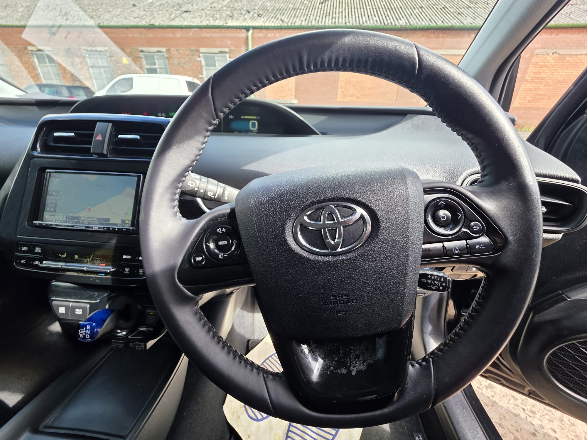 Toyota  Prius - Image 7