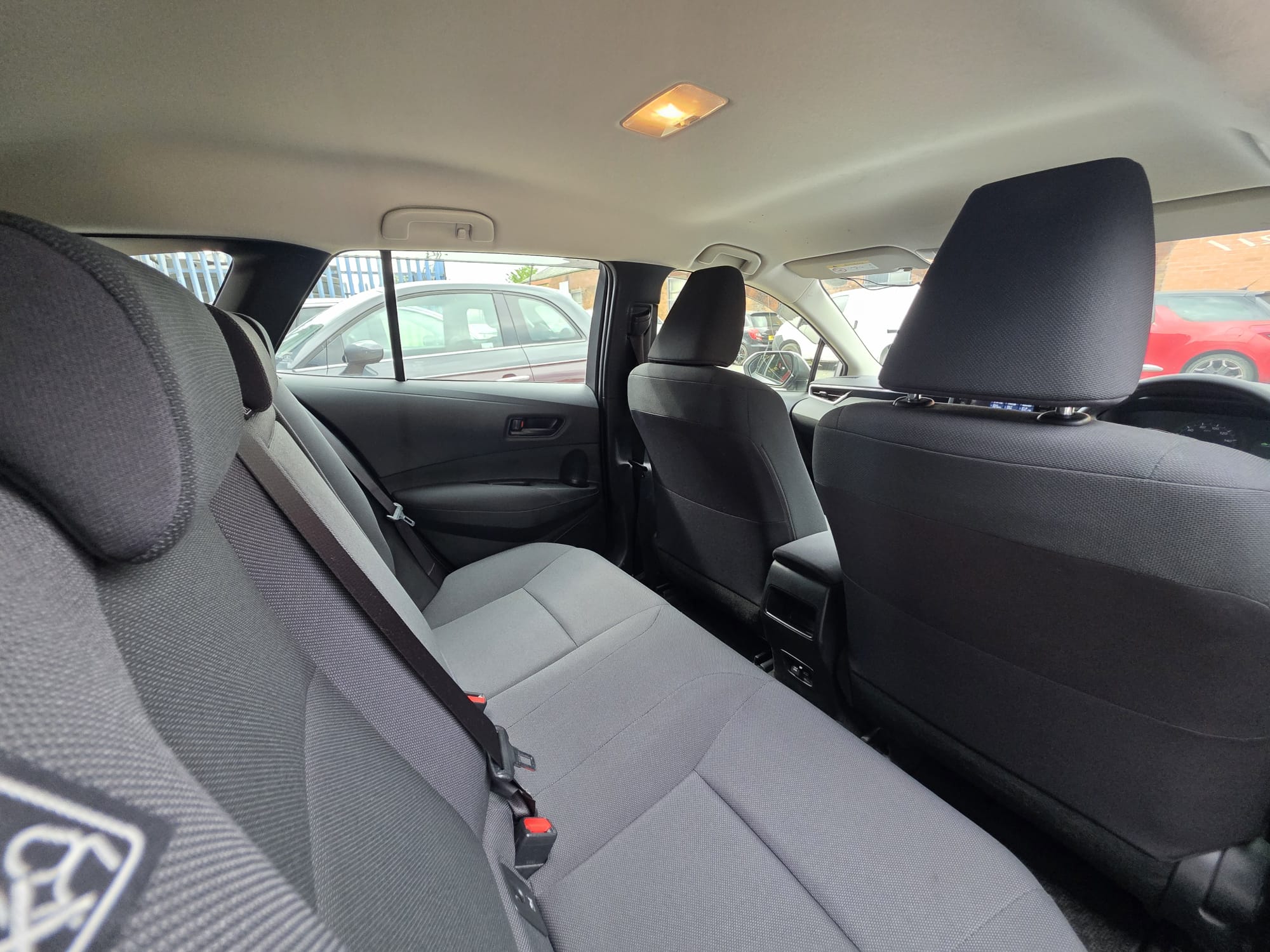 Toyota  Corolla - Image 5