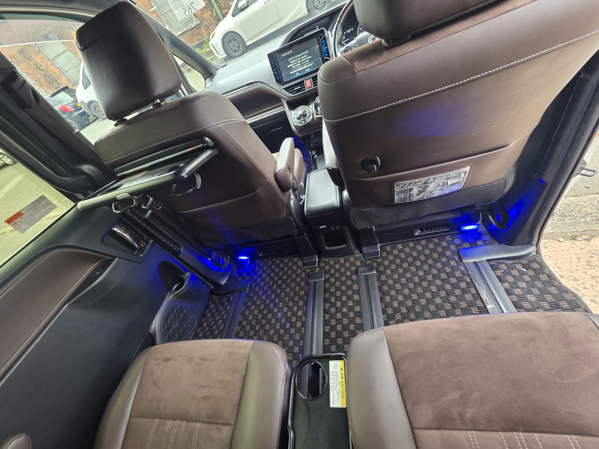 Toyota  ESQUIRE - Image 7
