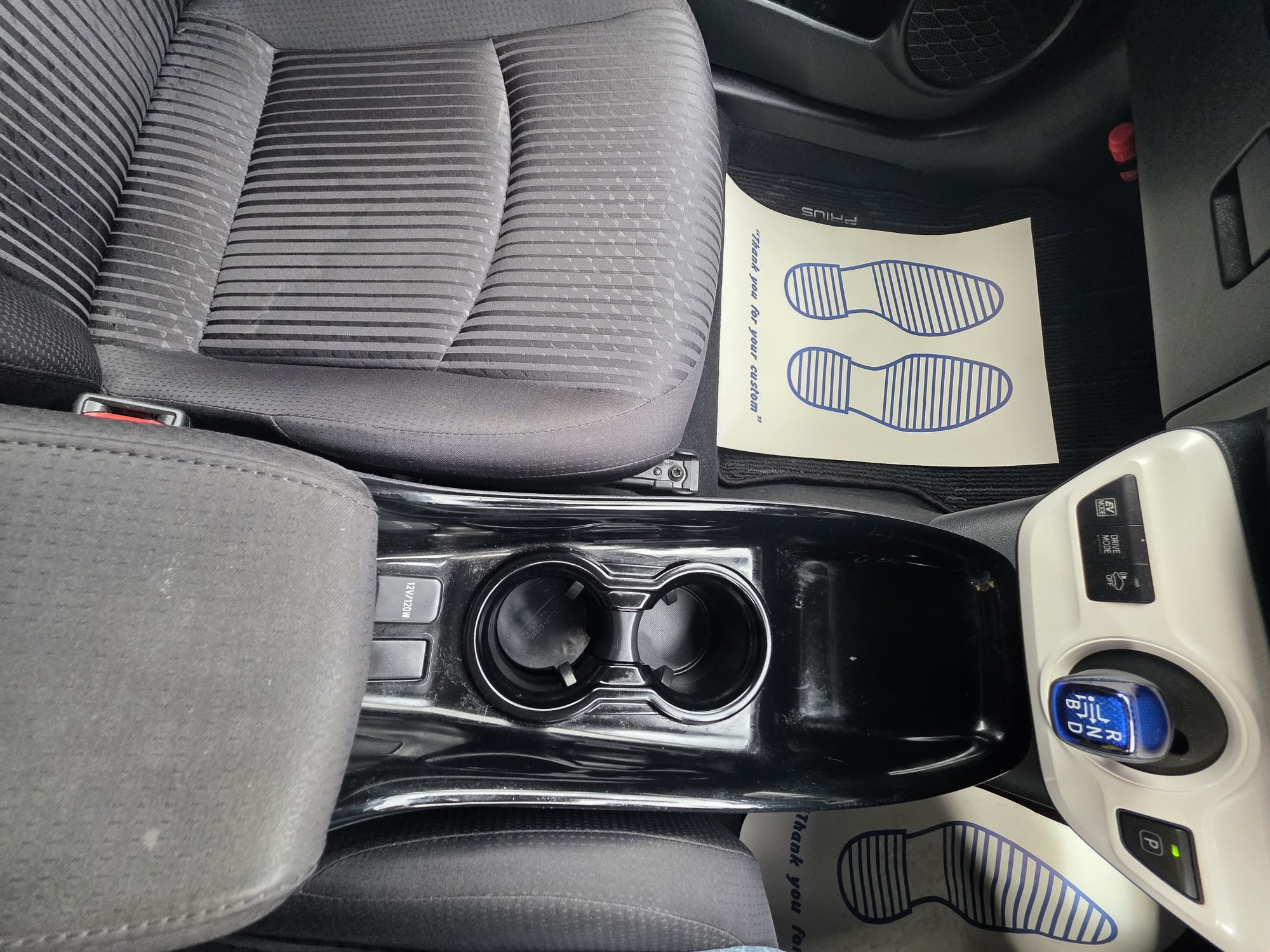 TOYOTA Prius - Image 6