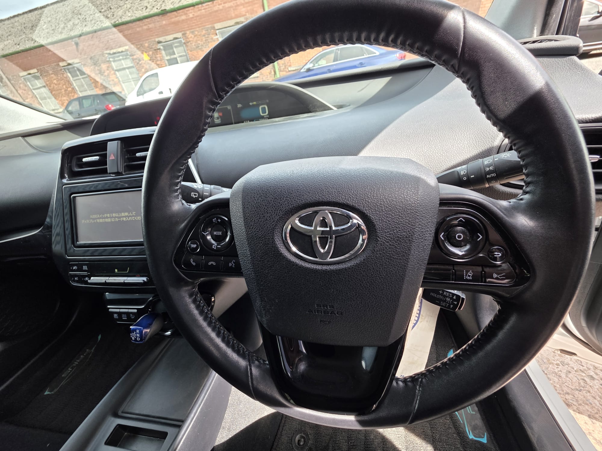 Toyota  Prius - Image 5