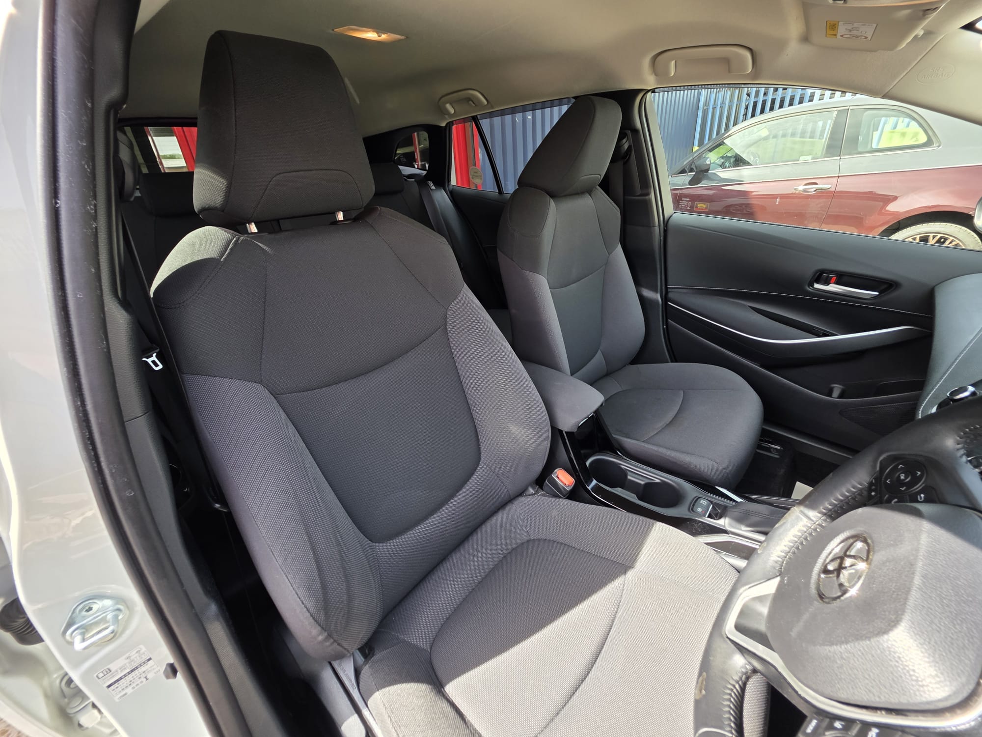 Toyota  Corolla - Image 4