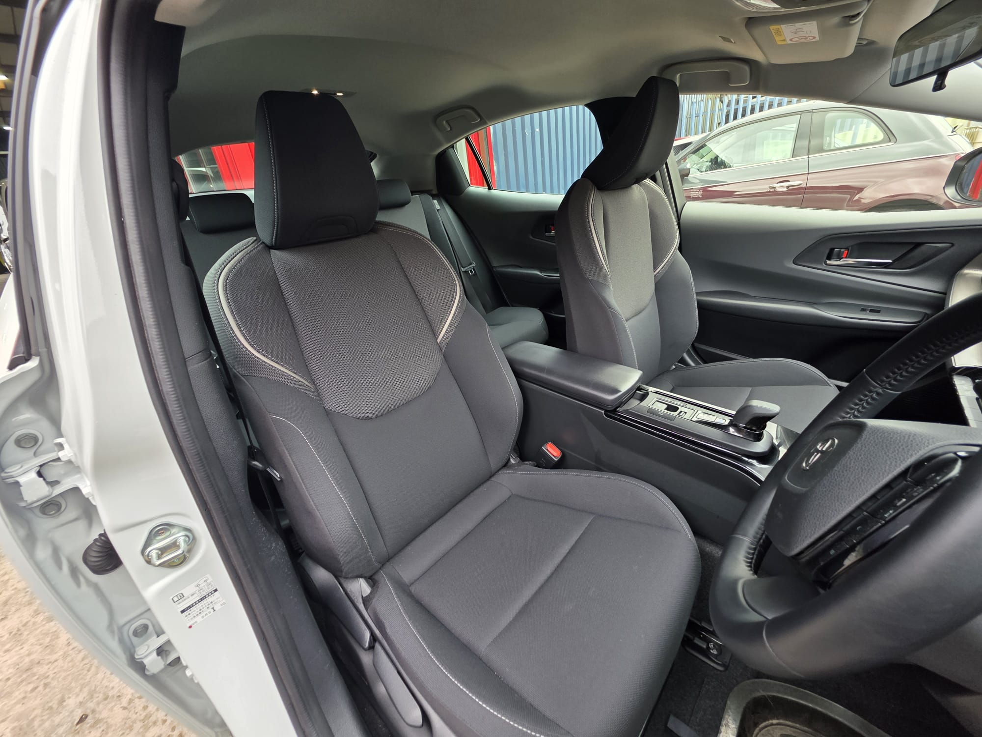 Toyota Prius - Image 8