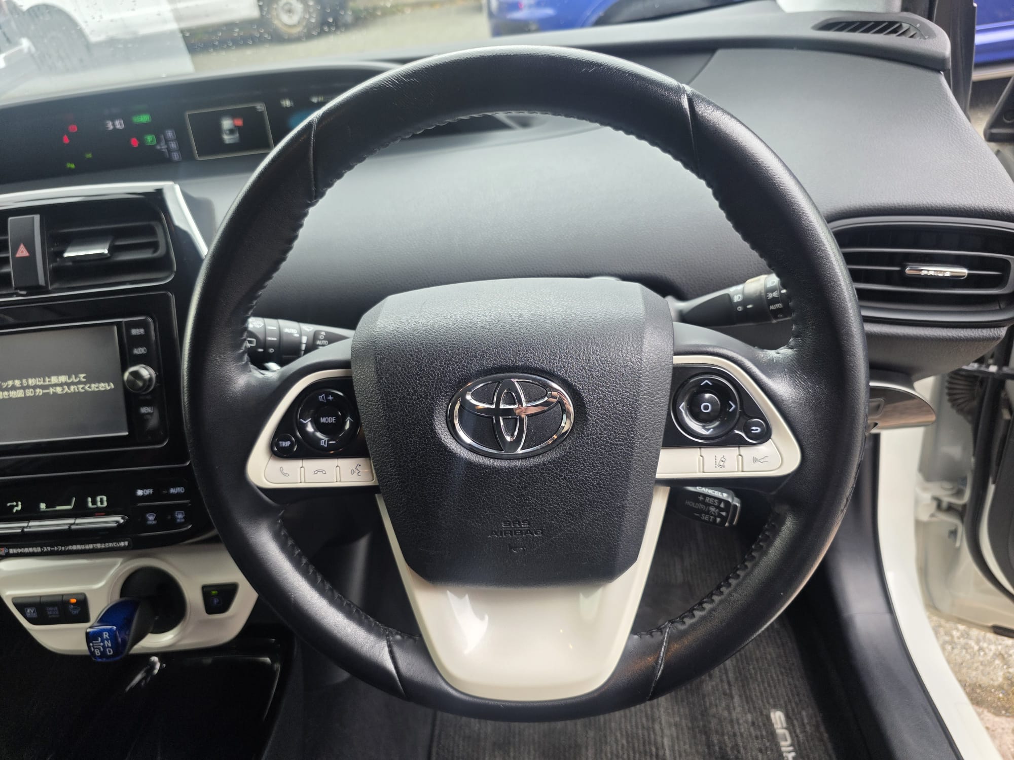 Toyota Prius - Image 9
