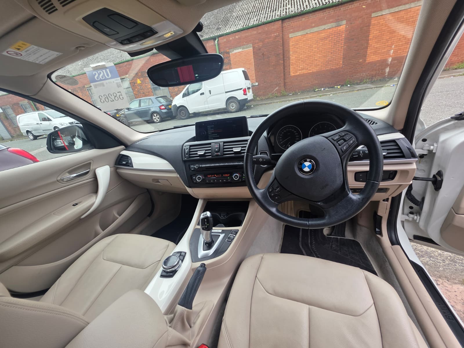 BMW 116i - Image 6