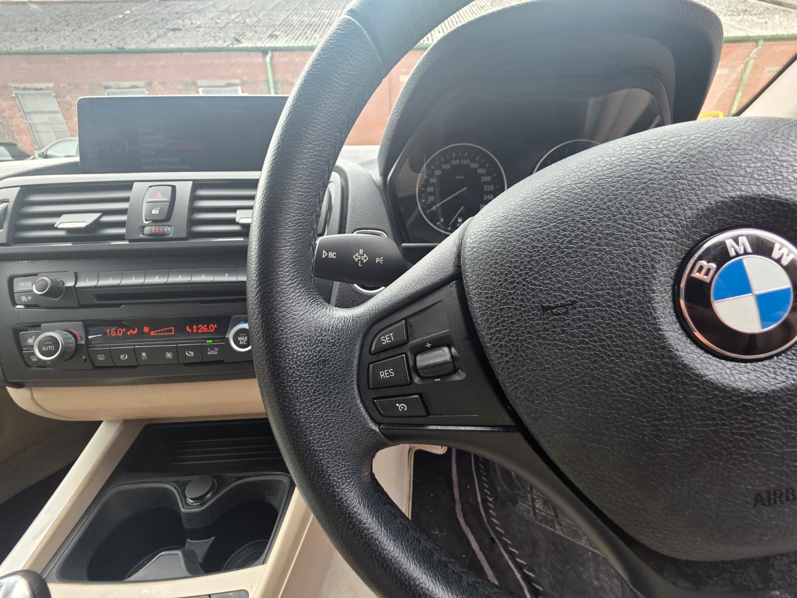 BMW 116i - Image 7
