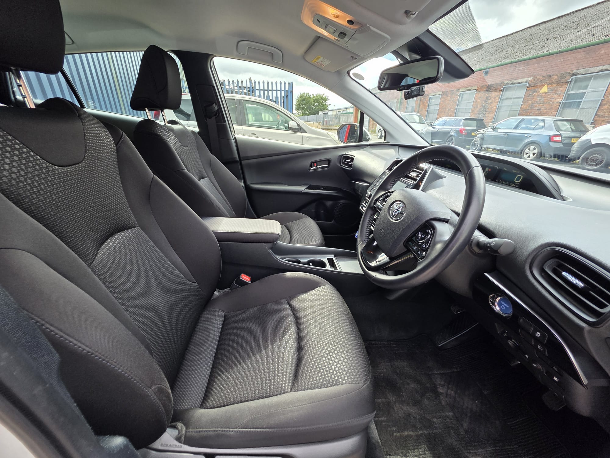 Toyota Prius - Image 7