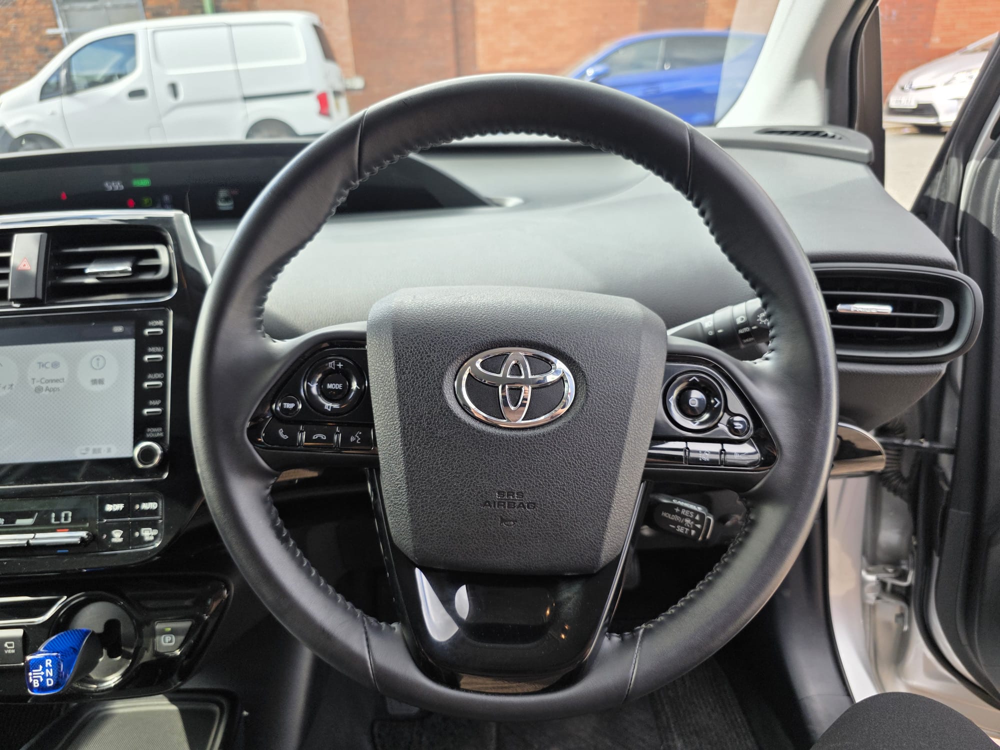 Toyota Prius - Image 8
